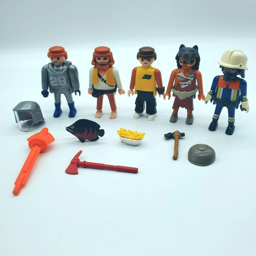 Playmobil Lot 5 Figures and Extra Accessories from Multiple sets All great shape
